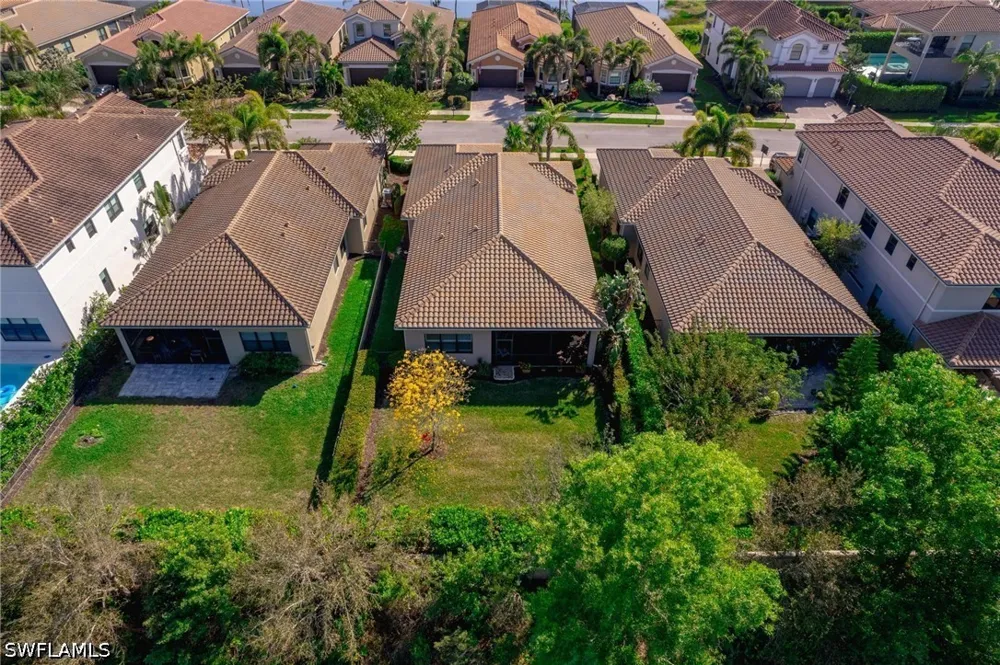 Cinnamon Bay Circle Naples, FL 34119