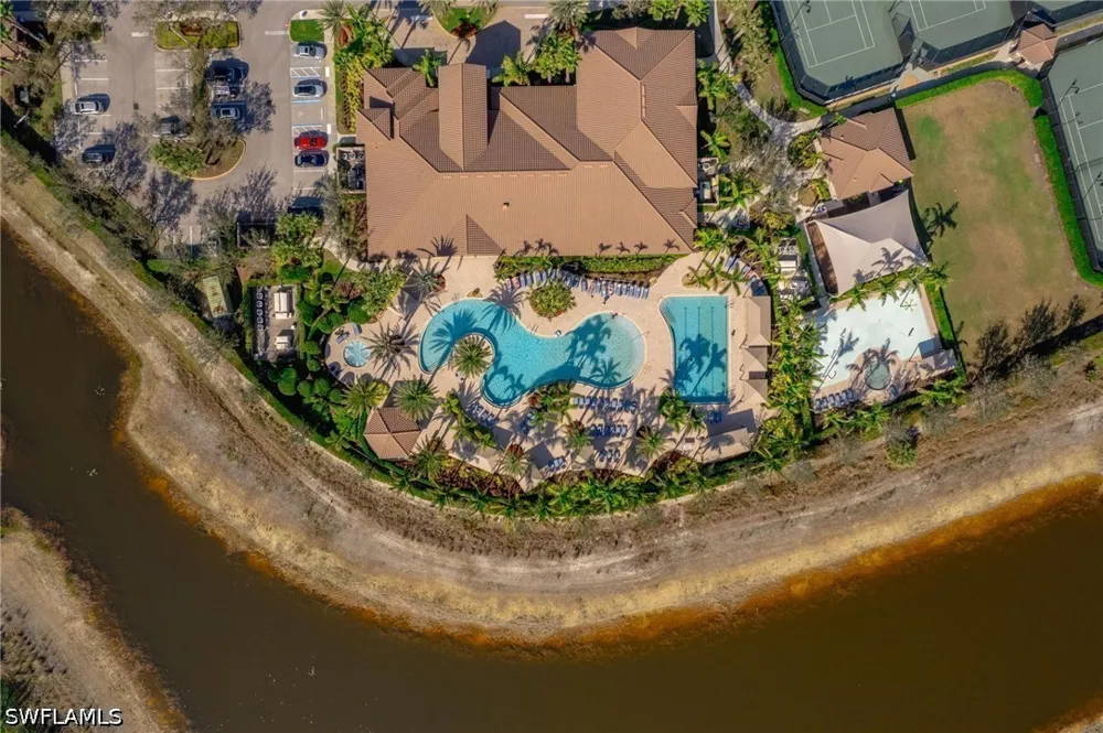 Cinnamon Bay Circle Naples, FL 34119