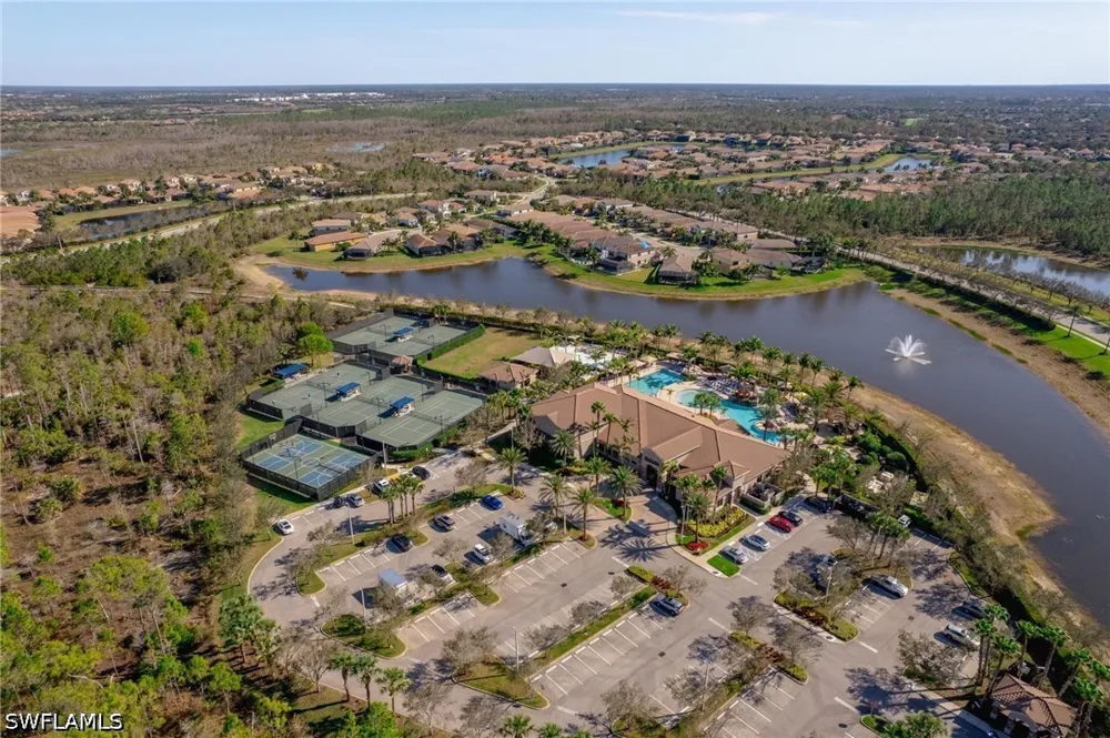 Cinnamon Bay Circle Naples, FL 34119