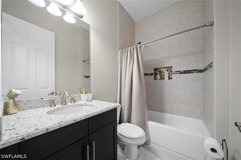 Cinnamon Bay Circle Naples, FL 34119