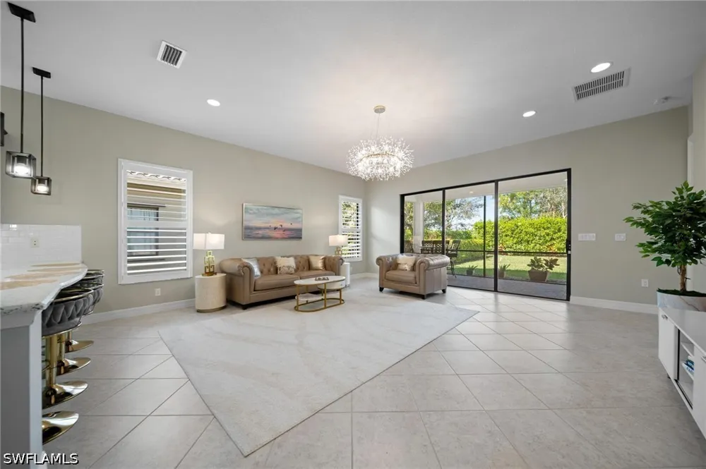 Cinnamon Bay Circle Naples, FL 34119