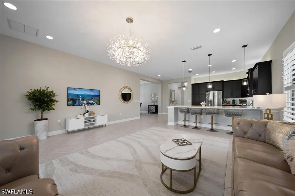 Cinnamon Bay Circle Naples, FL 34119