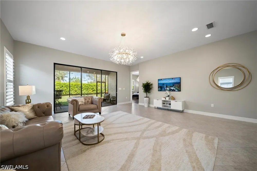 Cinnamon Bay Circle Naples, FL 34119