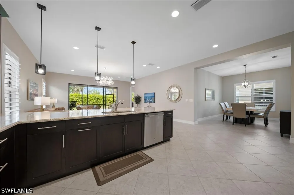 Cinnamon Bay Circle Naples, FL 34119