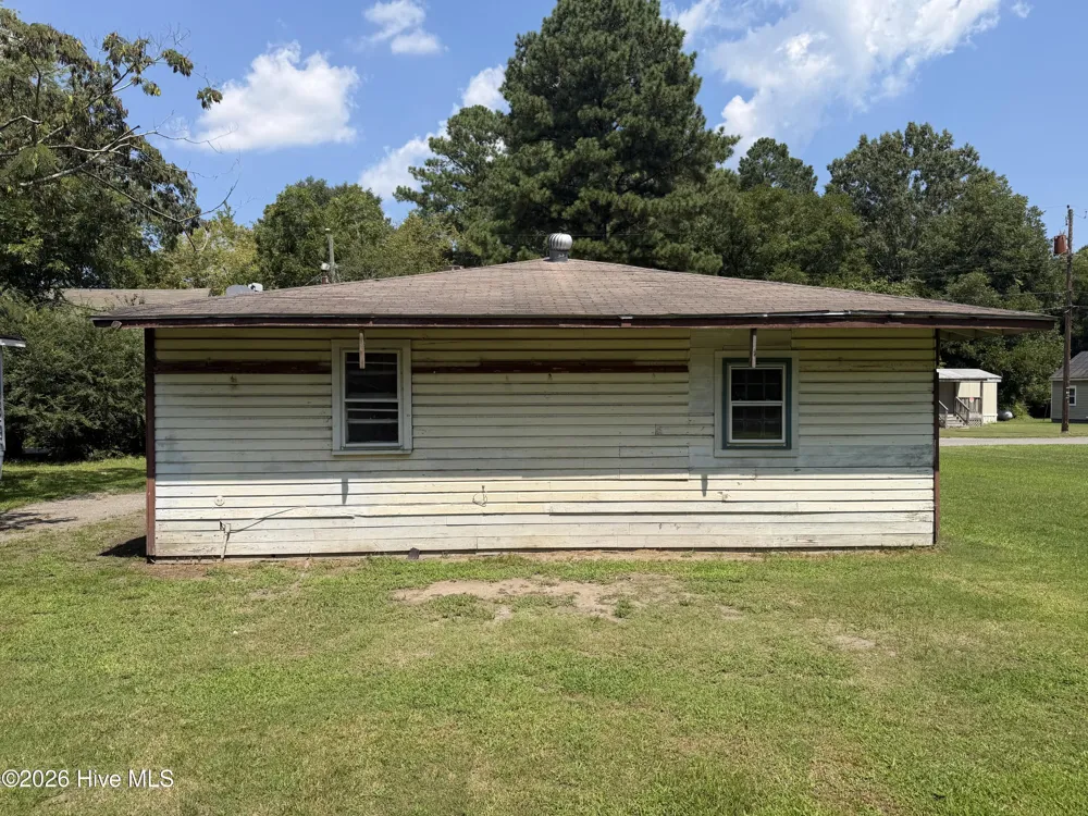 207 S Plume Street Roper, NC 27970