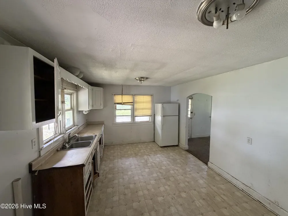 207 S Plume Street Roper, NC 27970