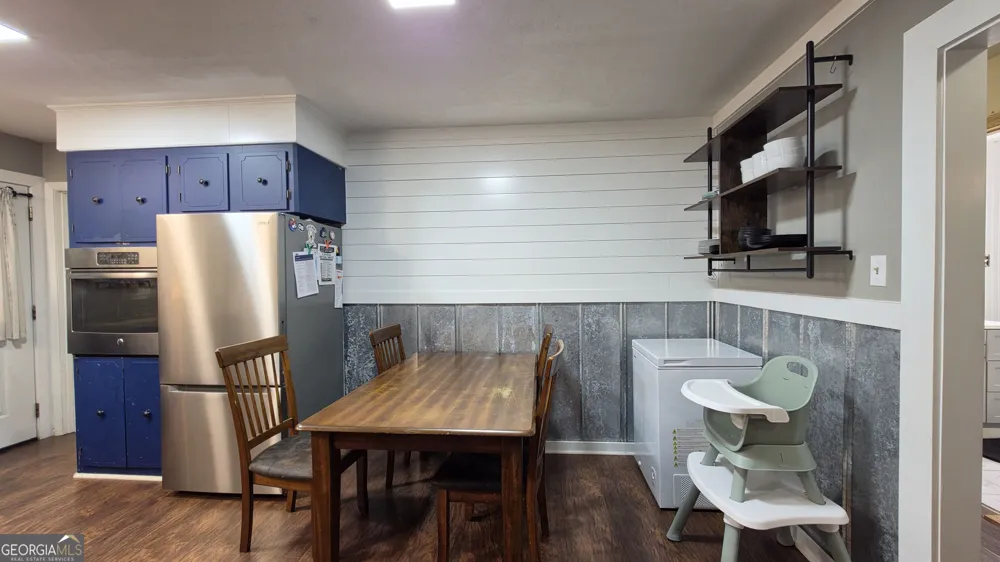 5829 Clarks Bridge RD Clermont, GA 30527
