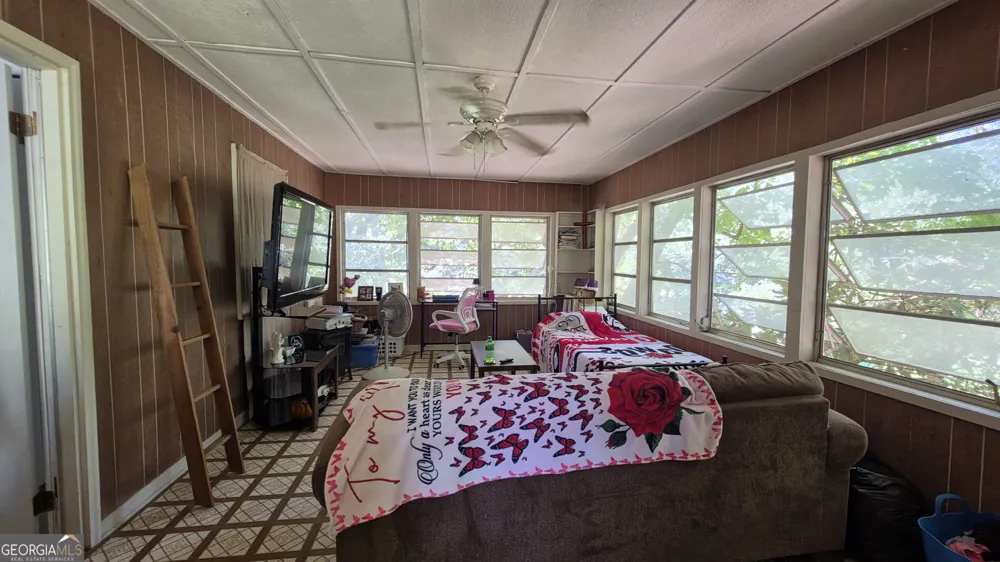 5829 Clarks Bridge RD Clermont, GA 30527
