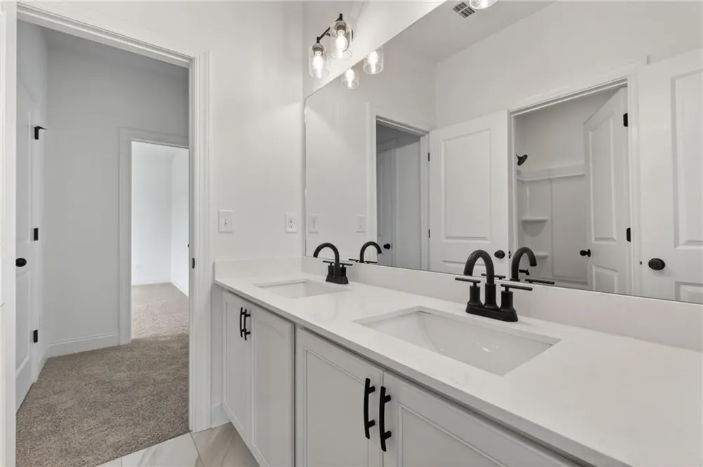 28 CORETTA COURT Winder, GA 30680