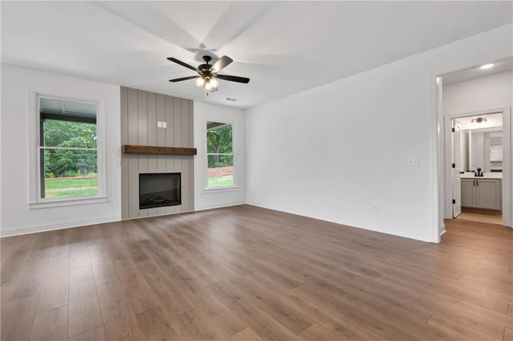 28 CORETTA COURT Winder, GA 30680