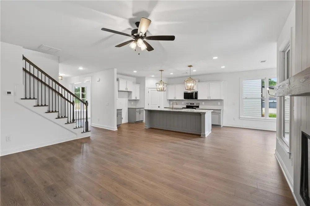 28 CORETTA COURT Winder, GA 30680
