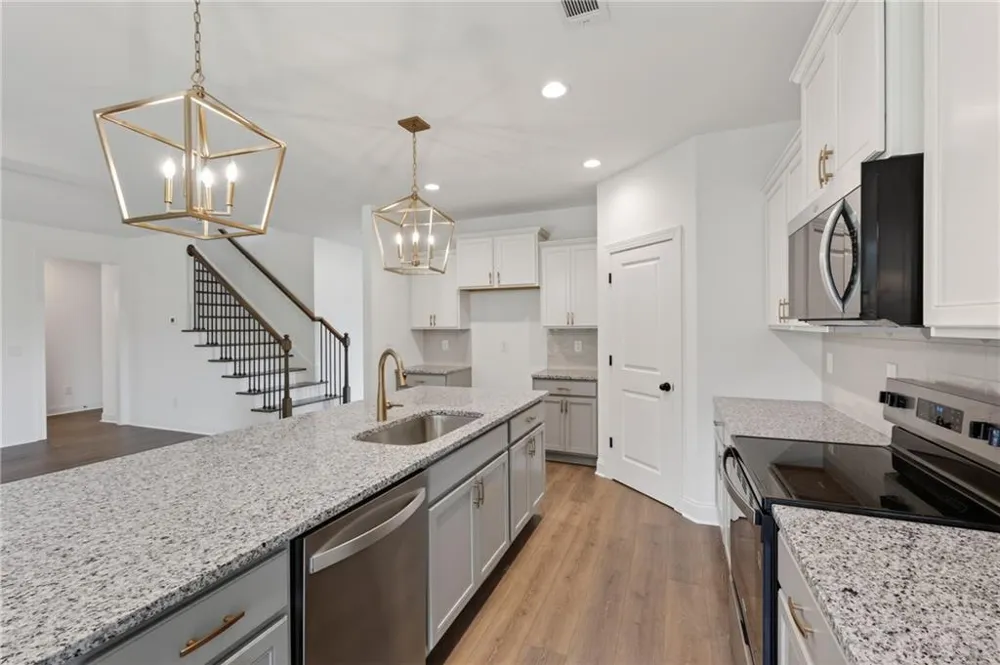 28 CORETTA COURT Winder, GA 30680
