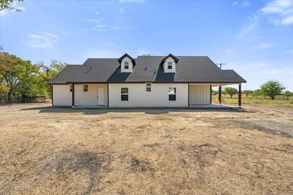 104 S FM 1126 Barry, TX 75102