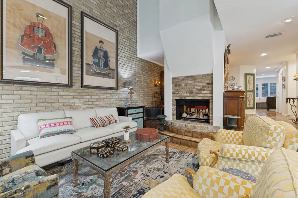3801 Gilbert Avenue #M Dallas, TX 75219