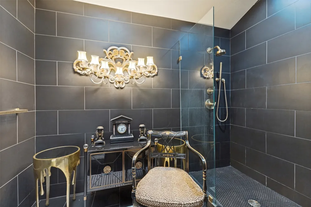 3801 Gilbert Avenue #M Dallas, TX 75219