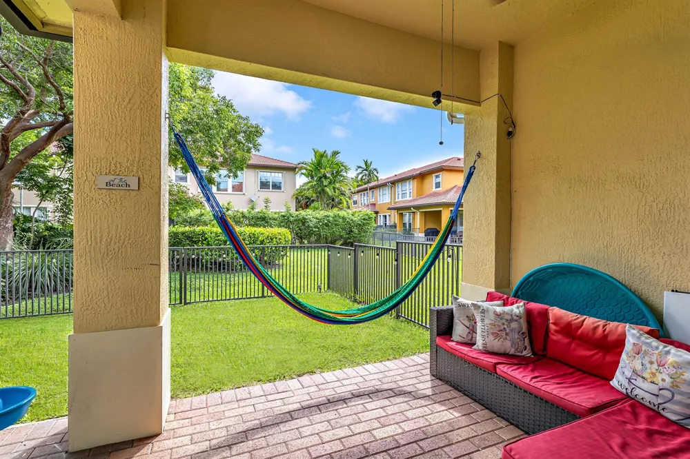5725 NW 120th Avenue Coral Springs, FL 33076