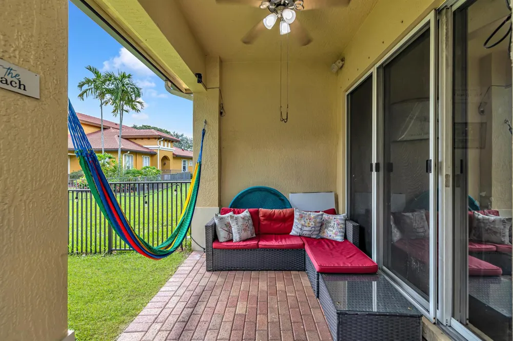 5725 NW 120th Avenue Coral Springs, FL 33076