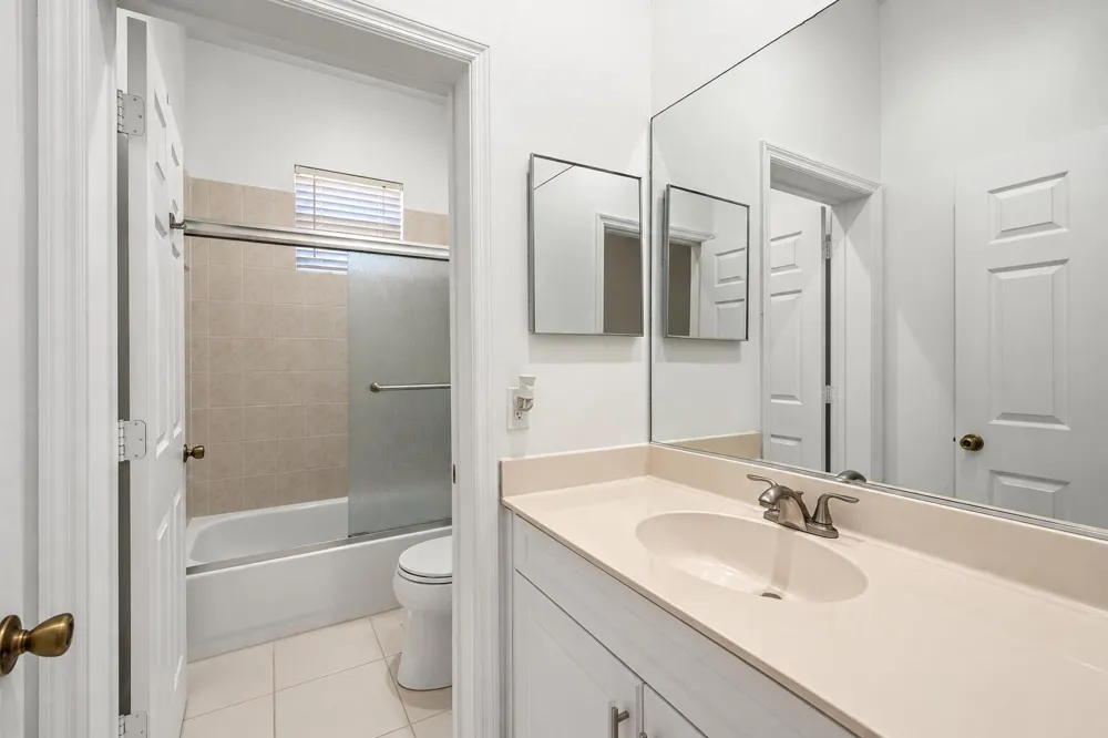 5725 NW 120th Avenue Coral Springs, FL 33076
