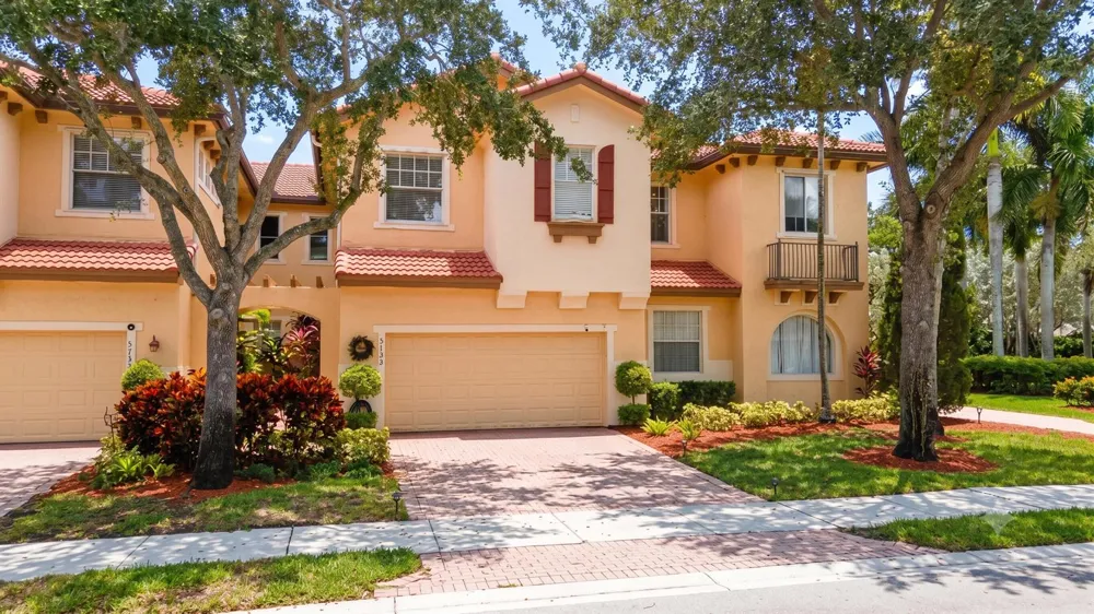 5725 NW 120th Avenue Coral Springs, FL 33076