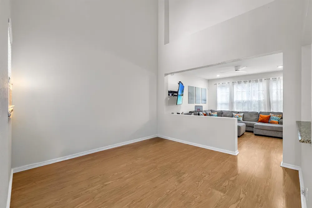 5725 NW 120th Avenue Coral Springs, FL 33076