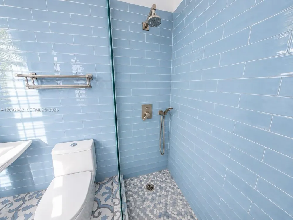 3025 Indian Creek Dr #316 Miami Beach, FL 33140