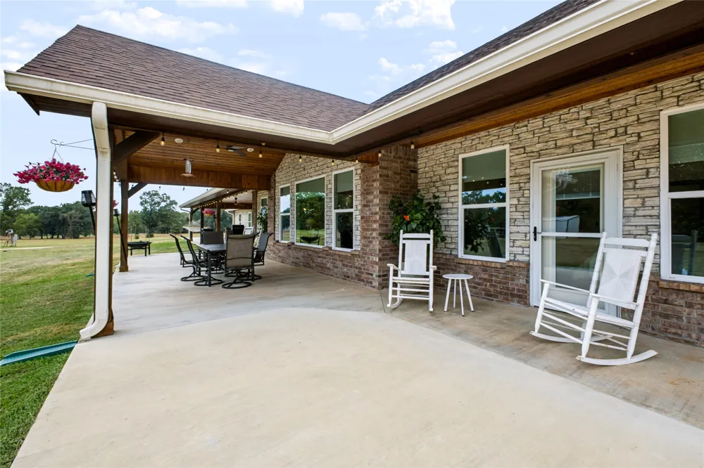 3597 Half Bank Road Atoka, OK 74525