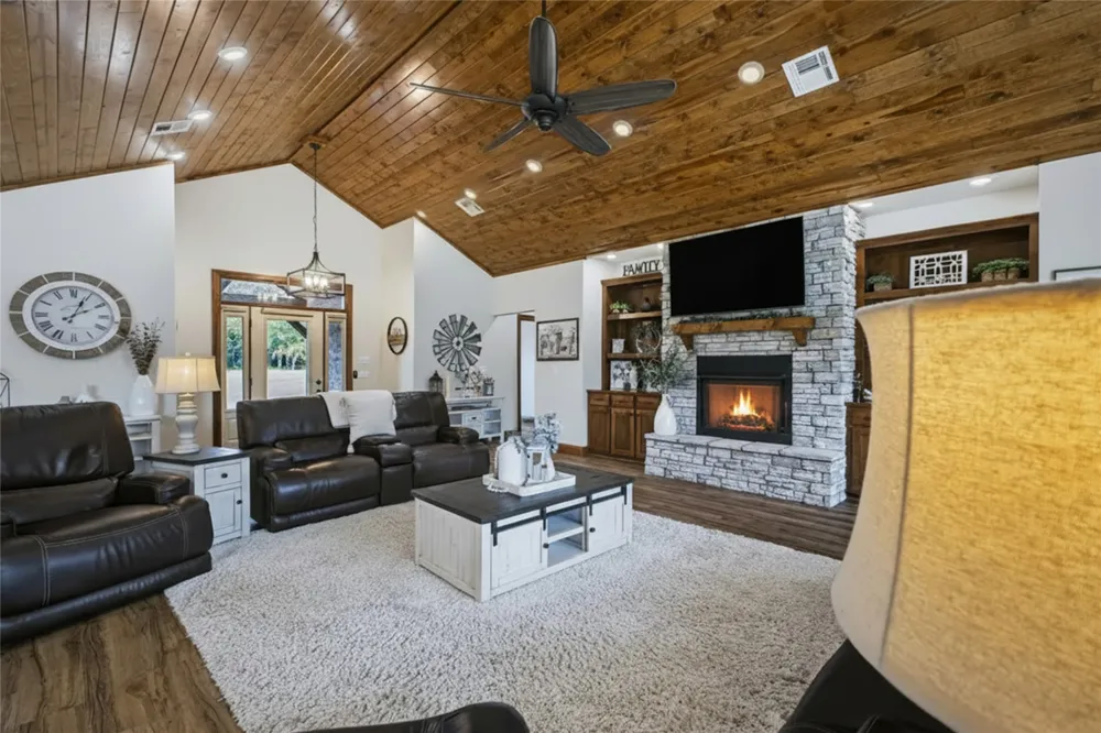 3597 Half Bank Road Atoka, OK 74525