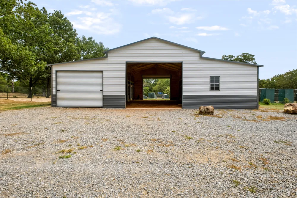 3597 Half Bank Road Atoka, OK 74525