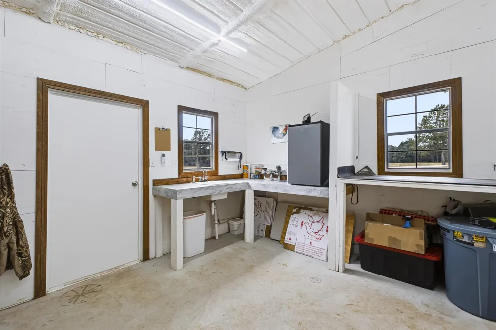 3597 Half Bank Road Atoka, OK 74525