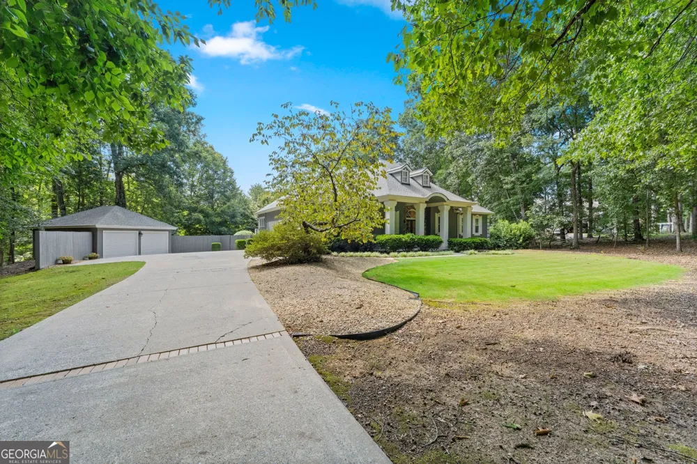 5725 Ash DR Cumming, GA 30040