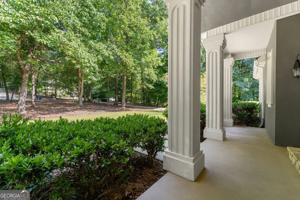 5725 Ash DR Cumming, GA 30040