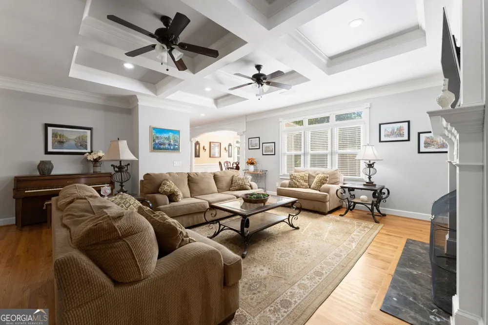 5725 Ash DR Cumming, GA 30040