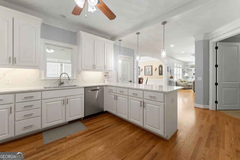 5725 Ash DR Cumming, GA 30040