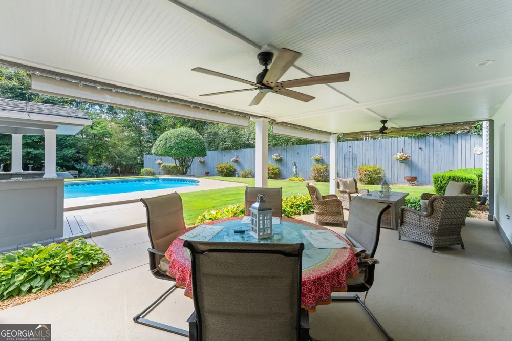 5725 Ash DR Cumming, GA 30040