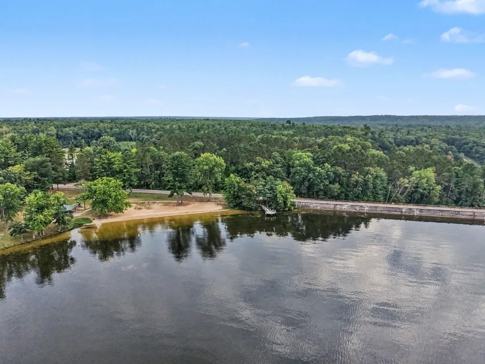 3944 Truesdale Street Newaygo, MI 49337