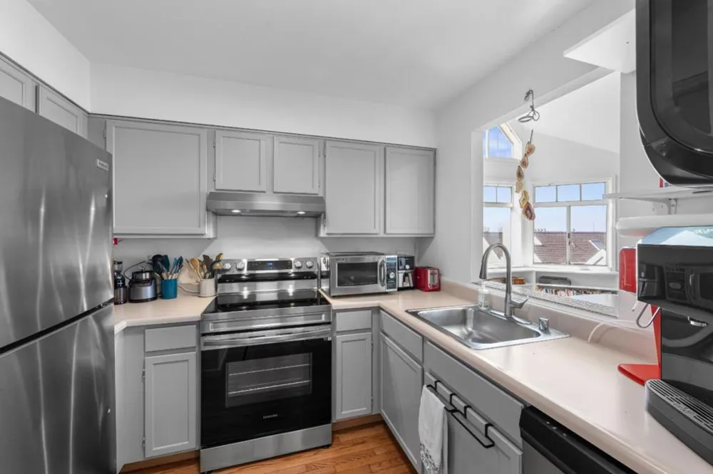 38 Rebecca Lane San Francisco, CA 94124