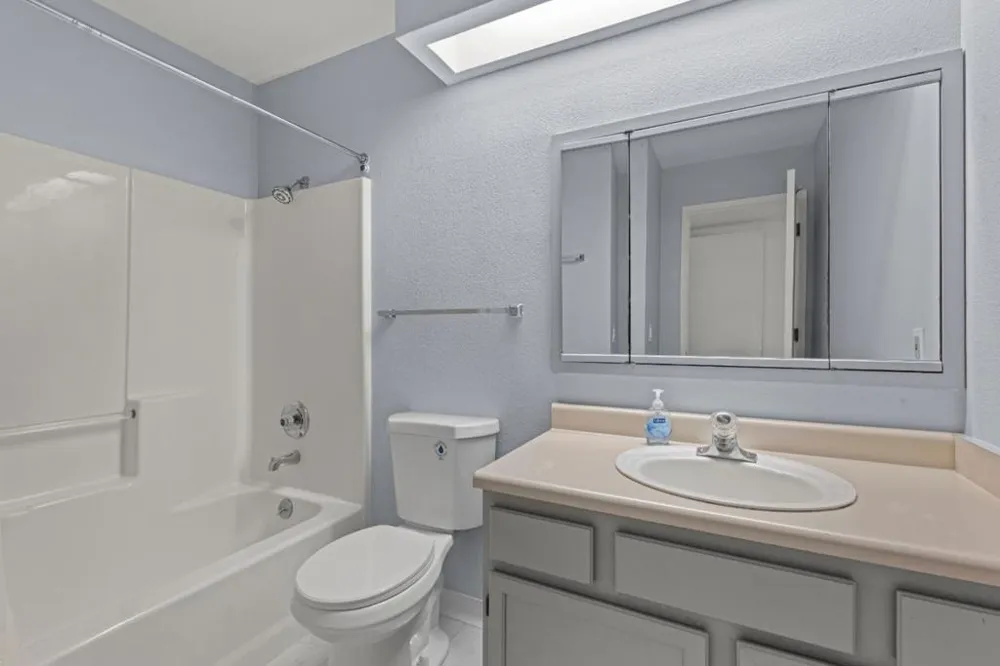 38 Rebecca Lane San Francisco, CA 94124