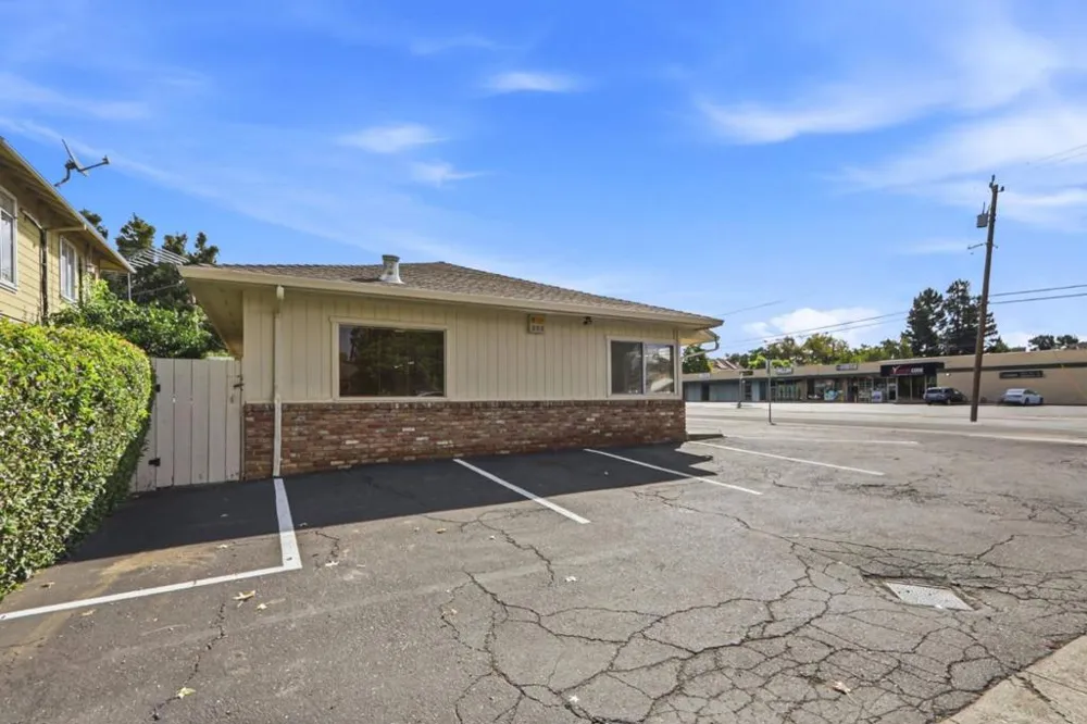 843 Malone Road San Jose, CA 95125