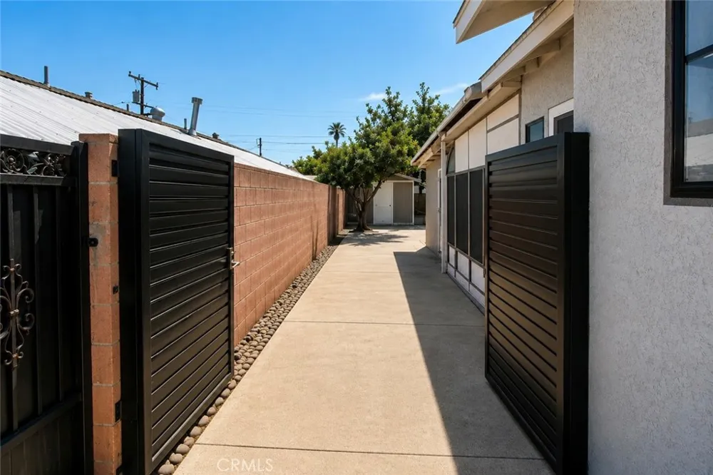 12832 Sycamore Street Garden Grove, CA 92841