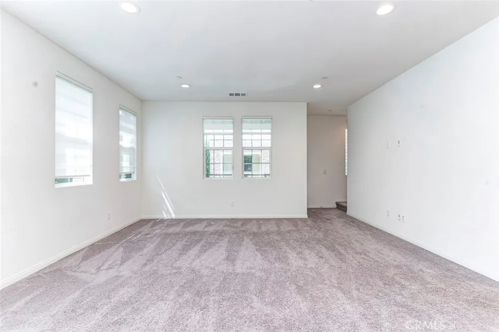 6996 Cottonwood Lane Buena Park, CA 90621