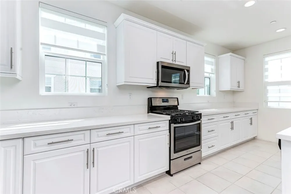 6996 Cottonwood Lane Buena Park, CA 90621