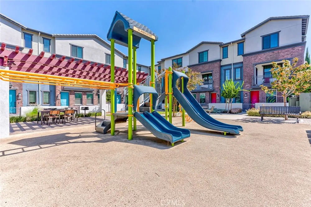6996 Cottonwood Lane Buena Park, CA 90621