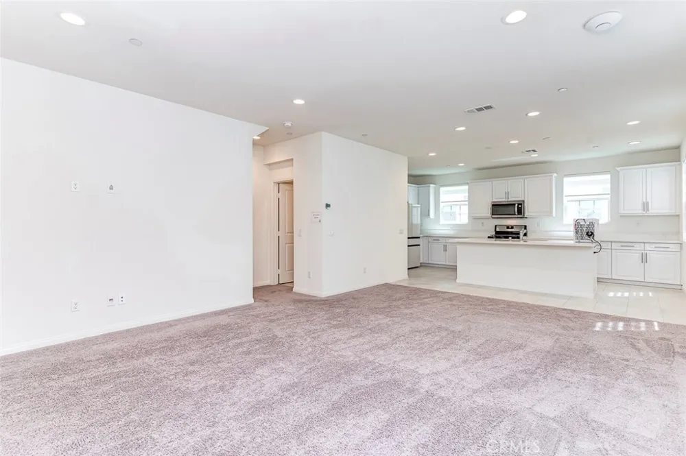 6996 Cottonwood Lane Buena Park, CA 90621