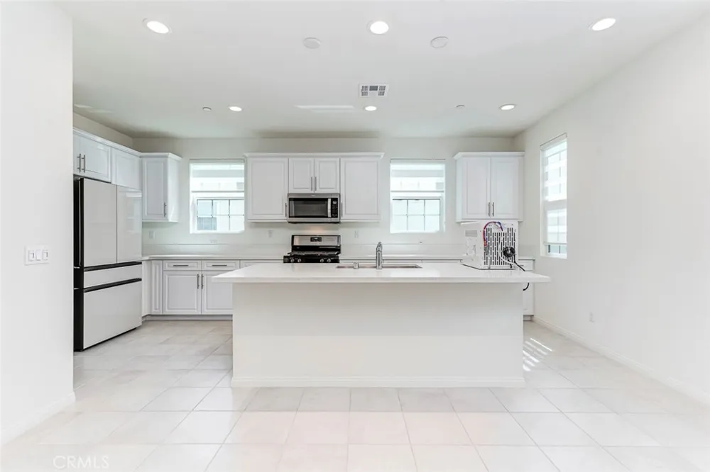 6996 Cottonwood Lane Buena Park, CA 90621