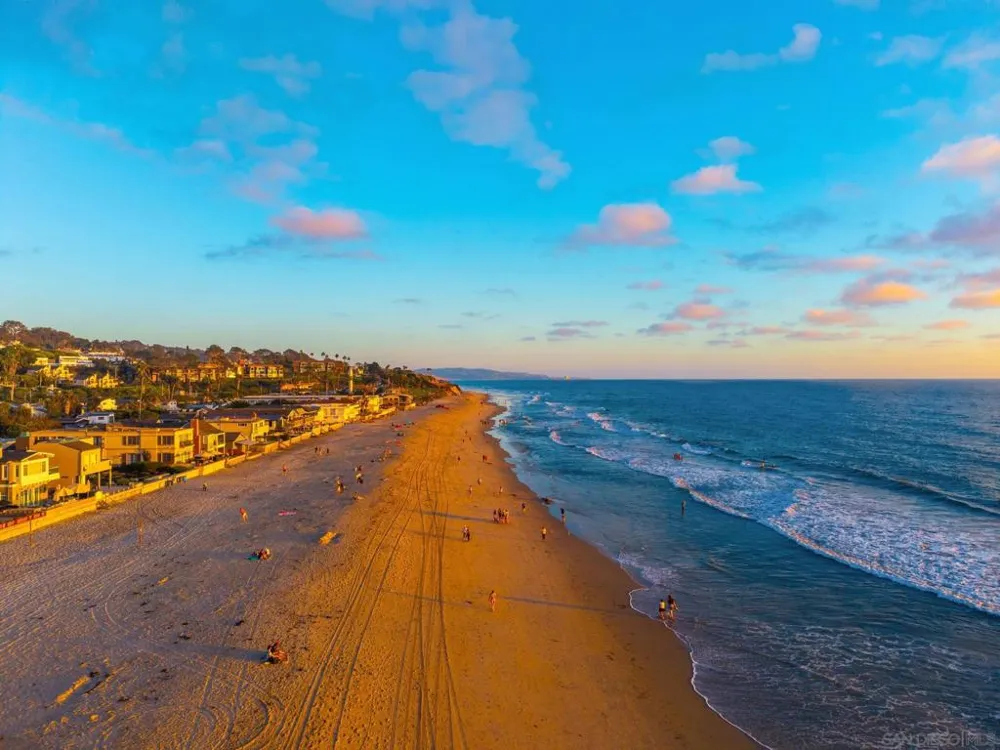 1929 Ocean Front Del Mar, CA 92014