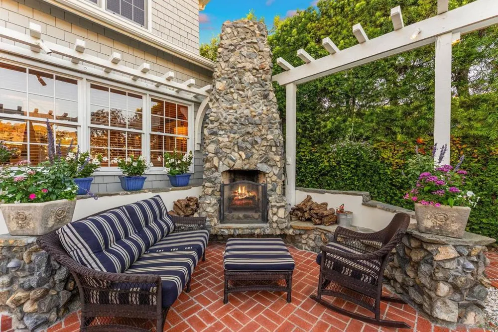 1929 Ocean Front Del Mar, CA 92014