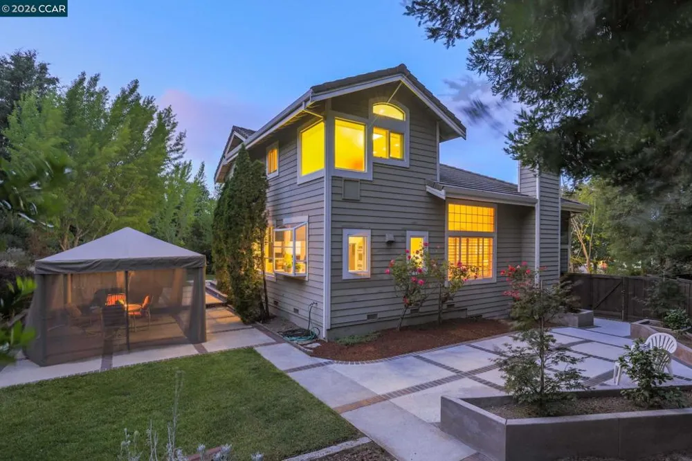 11334 Village View Ct Dublin, CA 94568