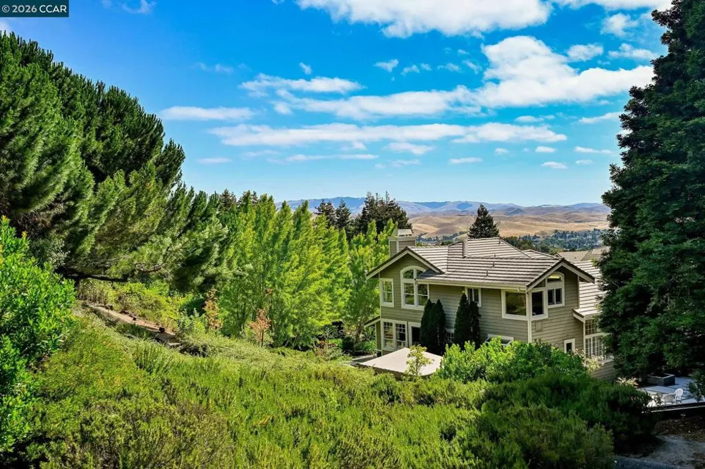 11334 Village View Ct Dublin, CA 94568