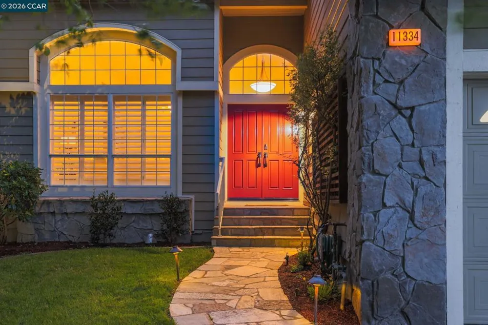 11334 Village View Ct Dublin, CA 94568