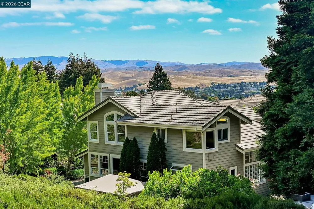 11334 Village View Ct Dublin, CA 94568